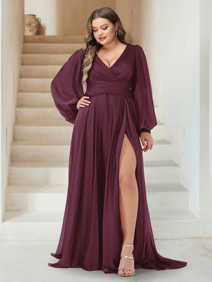 Robe de Demoiselle d'Honneur Grande Taille à Col En V et Manches Longues Coupe A-Line/Princess Longueur Au Sol avec Fente Sur Le Côté