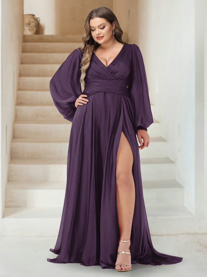 Robe de Demoiselle d'Honneur Grande Taille à Col En V et Manches Longues Coupe A-Line/Princess Longueur Au Sol avec Fente Sur Le Côté