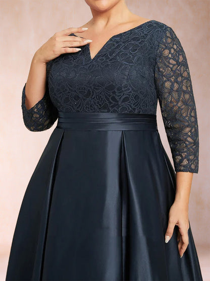 Robe Mère de la Mariée Grande Taille, Coupe A-Line/Princesse, Col en V, en Dentelle et Strass