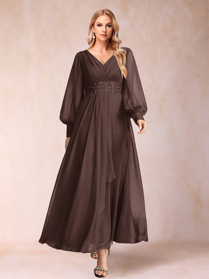 Robe de Mère de la Mariée Coupe A-Line/Princess à Col En V et Manches Longues avec Strass et Volants