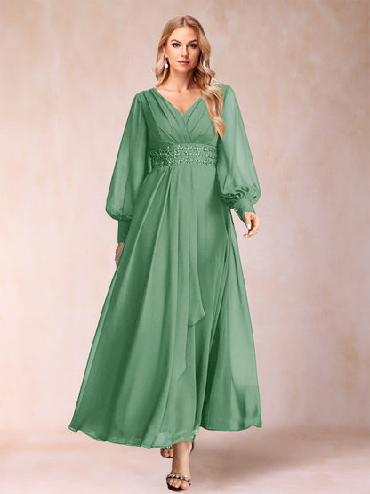 Robe de Mère de la Mariée Coupe A-Line/Princess à Col En V et Manches Longues avec Strass et Volants