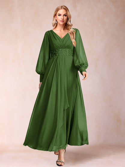 Robe de Mère de la Mariée Coupe A-Line/Princess à Col En V et Manches Longues avec Strass et Volants