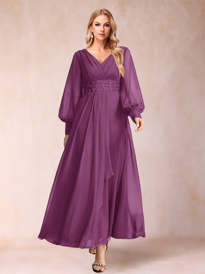 Robe de Mère de la Mariée Coupe A-Line/Princess à Col En V et Manches Longues avec Strass et Volants