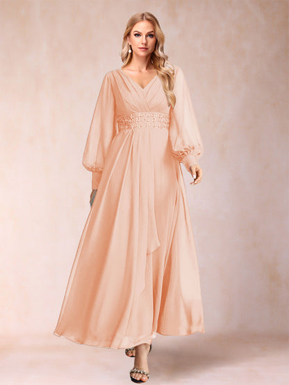 Robe de Mère de la Mariée Coupe A-Line/Princess à Col En V et Manches Longues avec Strass et Volants