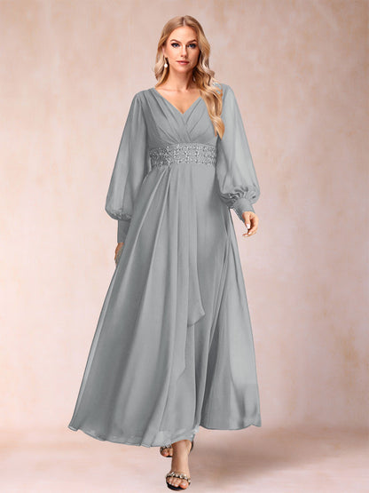 Robe de Mère de la Mariée Coupe A-Line/Princess à Col En V et Manches Longues avec Strass et Volants