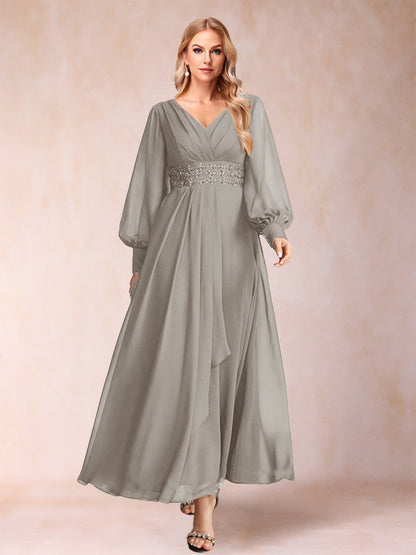 Robe de Mère de la Mariée Coupe A-Line/Princess à Col En V et Manches Longues avec Strass et Volants