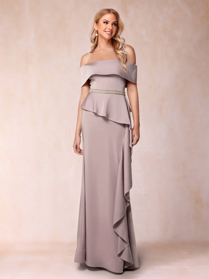 Robes de Mère de la Mariée Fourreau/Colonne à Épaules Dénudées avec Strass et Volants
