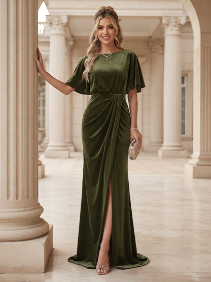Robe de soirée longue fourreau, en velours, encolure arrondie, manches courtes, avec volants et fente latérale