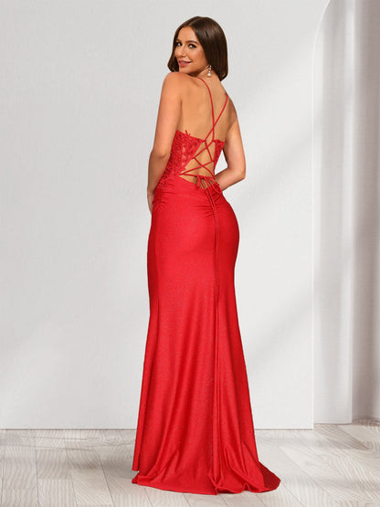 Robe de Soirée Sirène En Satin Froncé à Bretelles Spaghetti et Décolleté Trompette avec Appliques