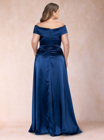 Robe de Mère de la Mariée Grande Taille à Épaules Dénudées et Froncée Coupe A-Line/Princess avec Fente Sur Le Côté