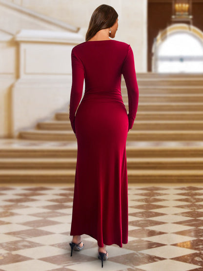 Robe de Soirée Ajustée à Manches Longues et Col Bateau à Gaine/Colonne