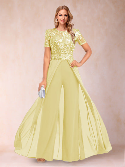Ensemble Deux PiècesTailleur-Pantalon Coupe A-Line/Princess à Manches Courtes et Décolleté En V avec Appliqués