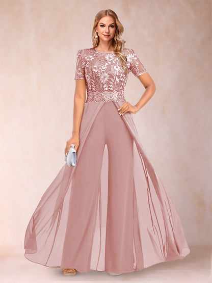 Ensemble Deux PiècesTailleur-Pantalon Coupe A-Line/Princess à Manches Courtes et Décolleté En V avec Appliqués