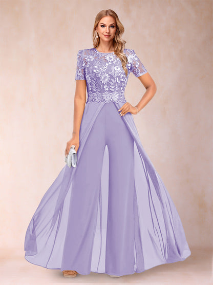 Ensemble Deux PiècesTailleur-Pantalon Coupe A-Line/Princess à Manches Courtes et Décolleté En V avec Appliqués