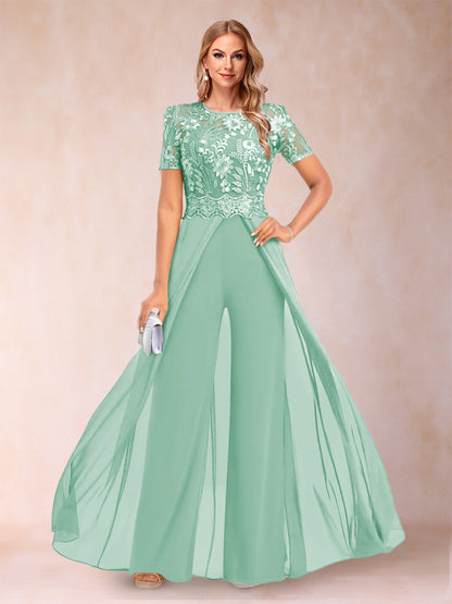 Ensemble Deux PiècesTailleur-Pantalon Coupe A-Line/Princess à Manches Courtes et Décolleté En V avec Appliqués
