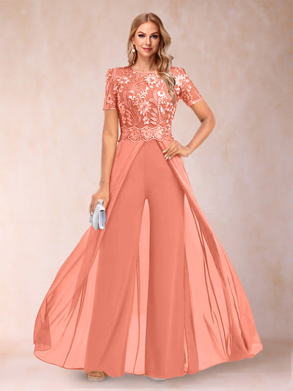 Ensemble Deux PiècesTailleur-Pantalon Coupe A-Line/Princess à Manches Courtes et Décolleté En V avec Appliqués