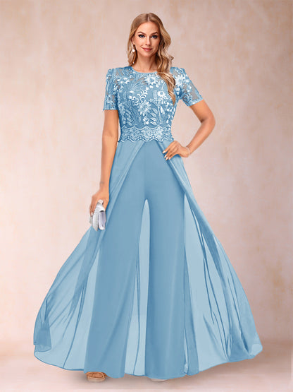 Ensemble Deux PiècesTailleur-Pantalon Coupe A-Line/Princess à Manches Courtes et Décolleté En V avec Appliqués