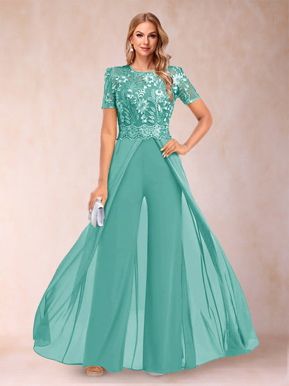 Ensemble Deux PiècesTailleur-Pantalon Coupe A-Line/Princess à Manches Courtes et Décolleté En V avec Appliqués