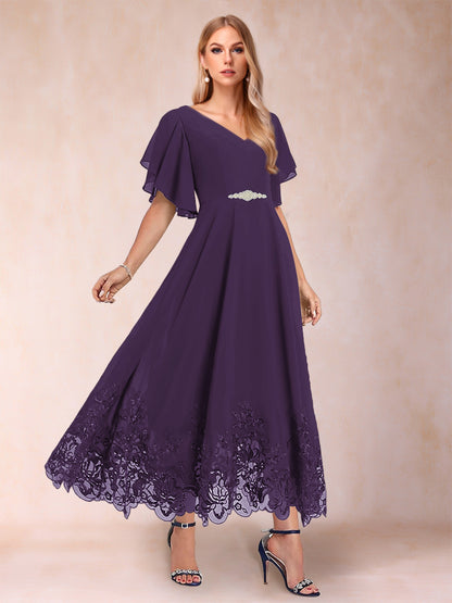 Robe de Mère de la Mariée Coupe A-Line/Princess à Demi-Manches et Col En V avec Appliques