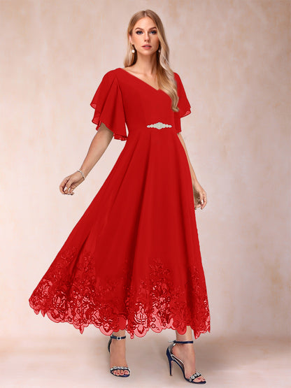 Robe de Mère de la Mariée Coupe A-Line/Princess à Demi-Manches et Col En V avec Appliques