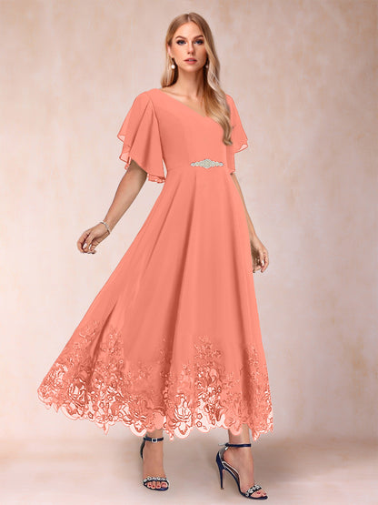 Robe de Mère de la Mariée Coupe A-Line/Princess à Demi-Manches et Col En V avec Appliques