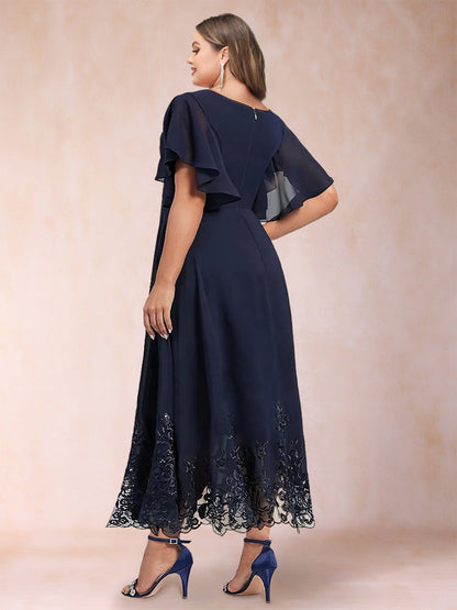 Robe de Mère de la Mariée Grande Taille, Coupe Trapèze/Princesse, Col en V, Manches Mi-Longues avec Appliques