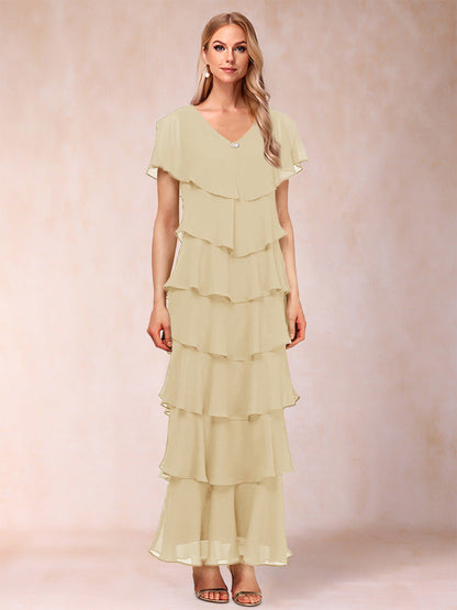 Robes de Mère de la Mariée Fourreau/Colonne à Col En V et Manches Courtes avec Volants
