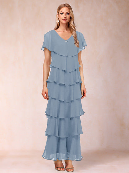Robes de Mère de la Mariée Fourreau/Colonne à Col En V et Manches Courtes avec Volants