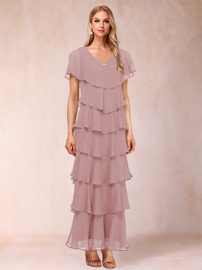 Robes de Mère de la Mariée Fourreau/Colonne à Col En V et Manches Courtes avec Volants