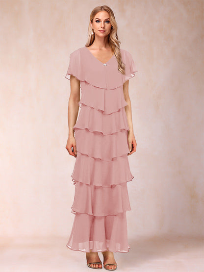 Robes de Mère de la Mariée Fourreau/Colonne à Col En V et Manches Courtes avec Volants