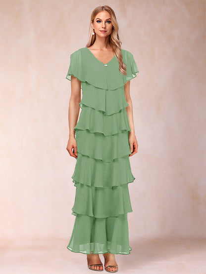 Robes de Mère de la Mariée Fourreau/Colonne à Col En V et Manches Courtes avec Volants