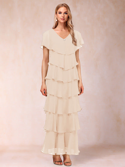 Robes de Mère de la Mariée Fourreau/Colonne à Col En V et Manches Courtes avec Volants