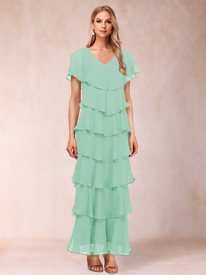 Robes de Mère de la Mariée Fourreau/Colonne à Col En V et Manches Courtes avec Volants