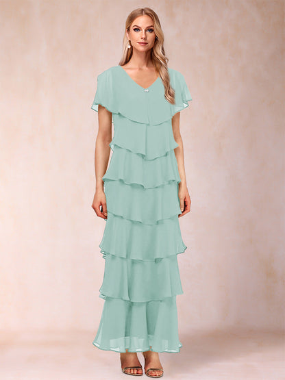 Robes de Mère de la Mariée Fourreau/Colonne à Col En V et Manches Courtes avec Volants