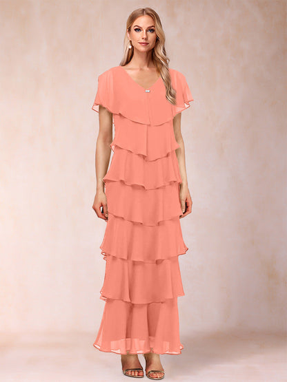 Robes de Mère de la Mariée Fourreau/Colonne à Col En V et Manches Courtes avec Volants