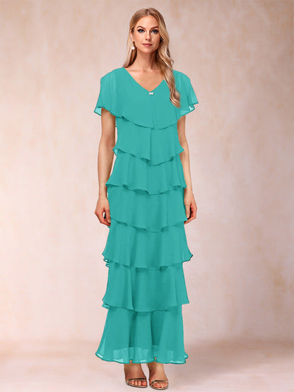 Robes de Mère de la Mariée Fourreau/Colonne à Col En V et Manches Courtes avec Volants