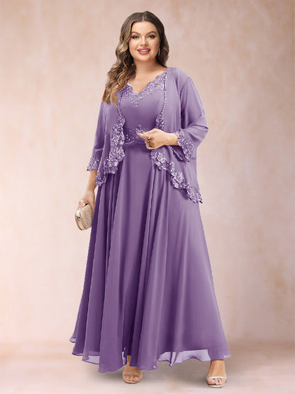 Robe de Mère de la Mariée Grande Taille Deux PiècesCoupe A-Line/Princess à Col En V et Manches 3/4 avec Appliques