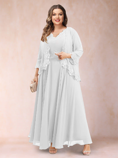 Robe de Mère de la Mariée Grande Taille Deux PiècesCoupe A-Line/Princess à Col En V et Manches 3/4 avec Appliques