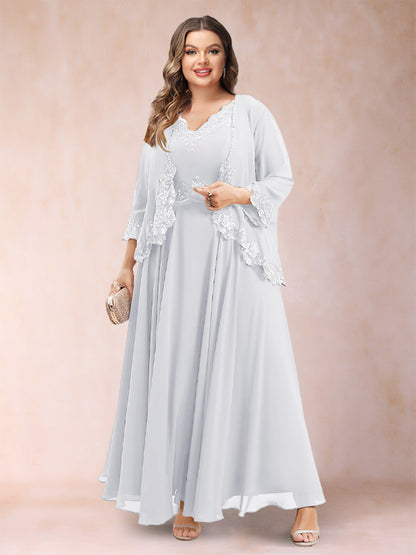 Robe de Mère de la Mariée Grande Taille Deux PiècesCoupe A-Line/Princess à Col En V et Manches 3/4 avec Appliques