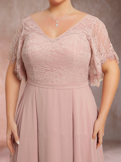 Robe de Mère de la Mariée Grande Taille à Manches Courtes et Col En V Coupe A-Line/Princess avec Appliques