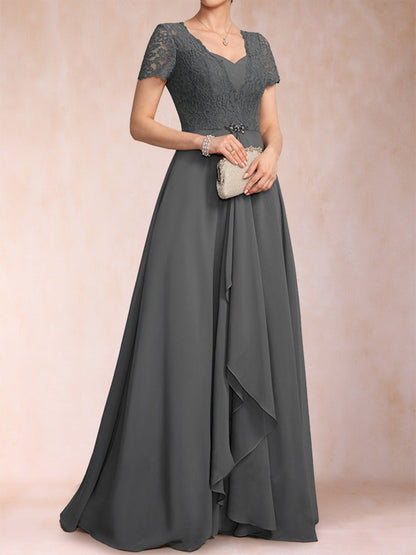 Robe de Mère de la Mariée Coupe A-Line/Princess à Col En V et Manches Courtes avec Appliques