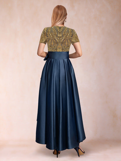Robes de Mère de la Mariée à Manches Courtes et Décolleté En A/Princesse avec Fronces