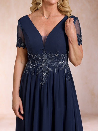 Robe de Mère de la Mariée Coupe A-Line/Princesse, Col en V, Manches Courtes avec Appliques