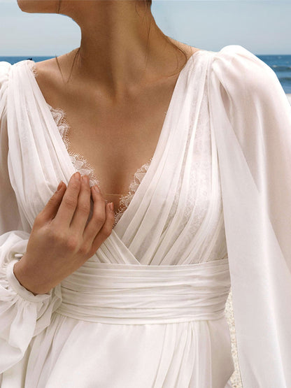 Robe de Mariée Trapèze/Princesse à Col en V et Manches Longues avec Fente Latérale