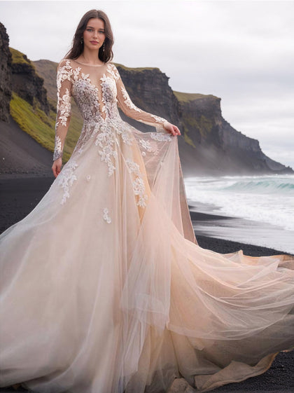 Robes de Mariée Trapèze/Princesse à Manches Longues et Décolleté Plongeant avec Appliques