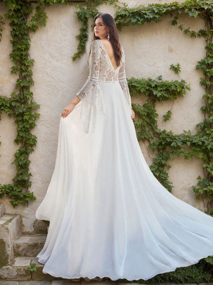 Robes de Mariée en Dentelle, Coupe A-Line/Princesse, Col en V, Manches Évasées
