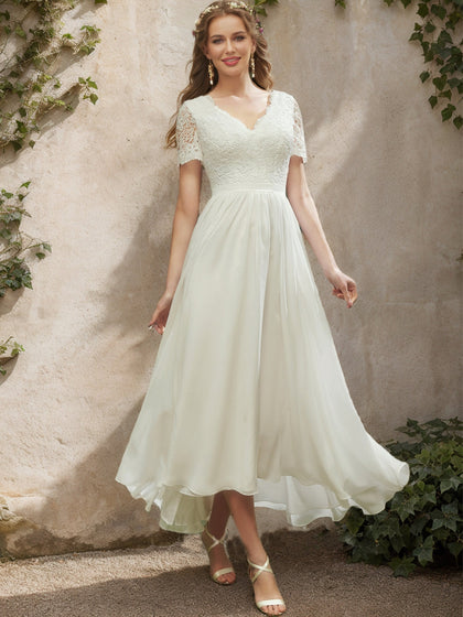 Robes de Mariée en Dentelle, Coupe A-Line/Princesse, Col en V, Manches Courtes