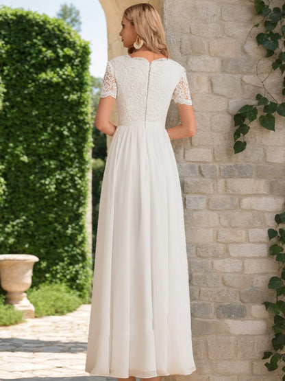Robes de Mariée en Dentelle, Coupe A-Line/Princesse, Col en V, Manches Courtes