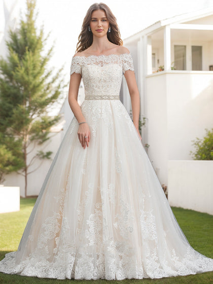 Robes de Mariée Trapèze/Princesse à Épaules Dénudées et Manches Courtes Ornées de Perles