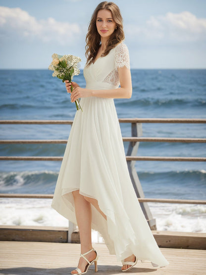 Robes de Mariée Trapèze/Princesse à Col en V et Manches Courtes Froncées